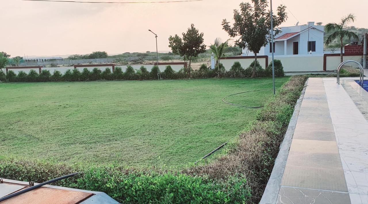Krishna Farm & Forest Villa ภุช ภายนอก รูปภาพ
