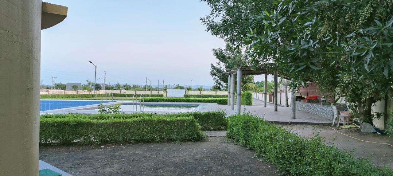 Krishna Farm & Forest Villa ภุช ภายนอก รูปภาพ